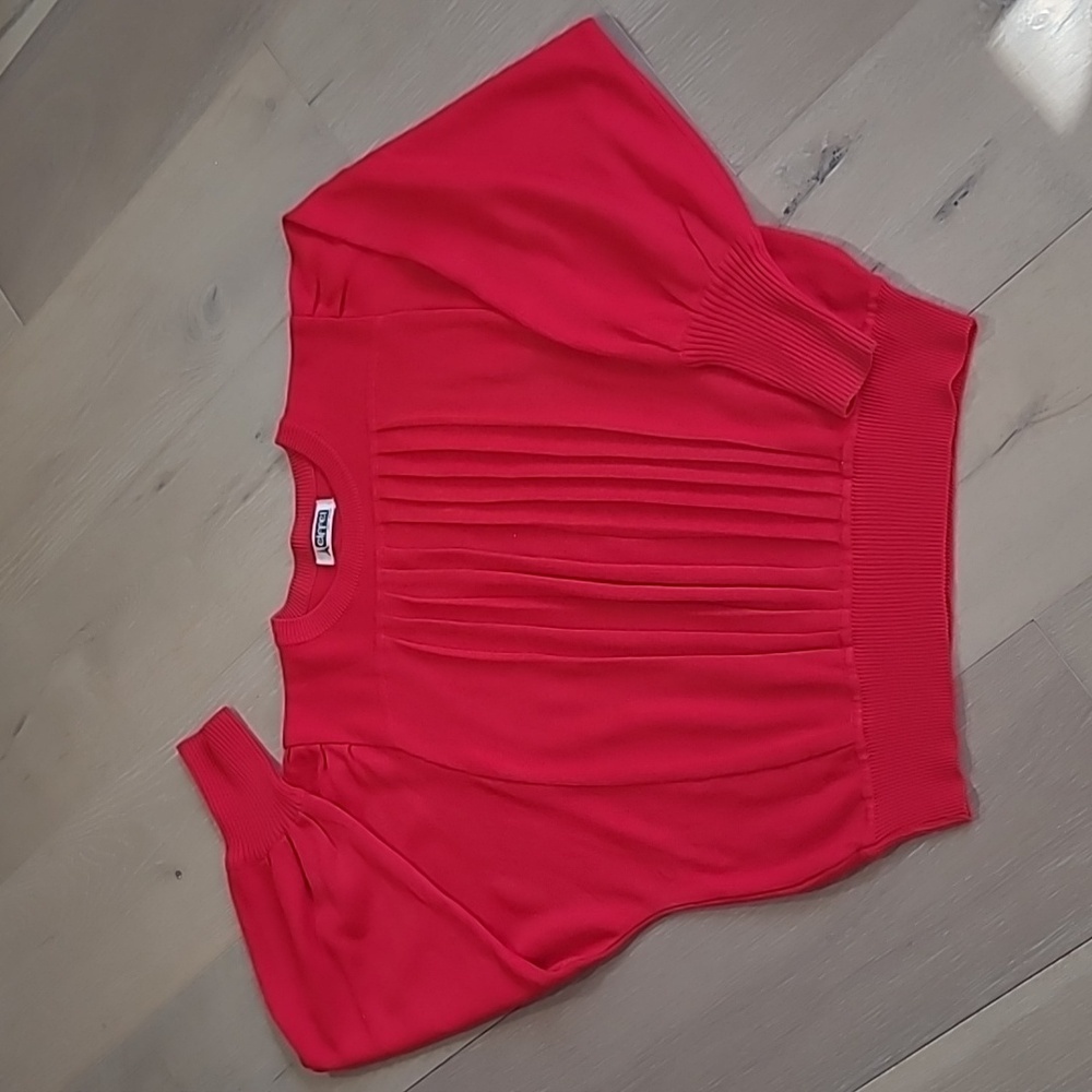 Vintage Eiffel Sweater Women's sz S/M Red Pleated Front Crewneck Sweater
